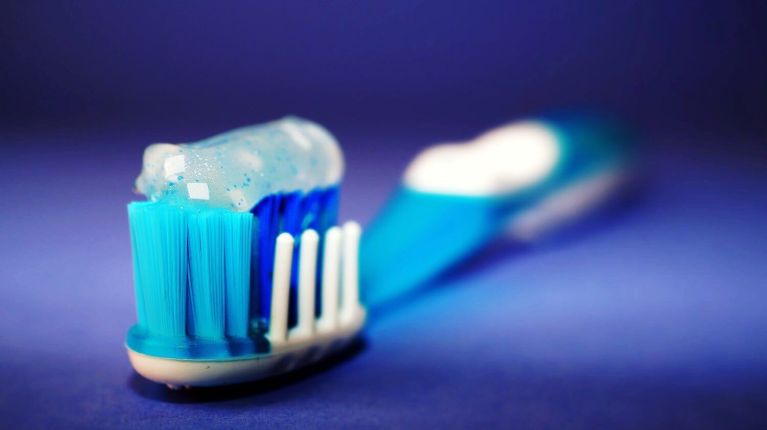 Toothpastes and Tooth Brushes – Things to Consider